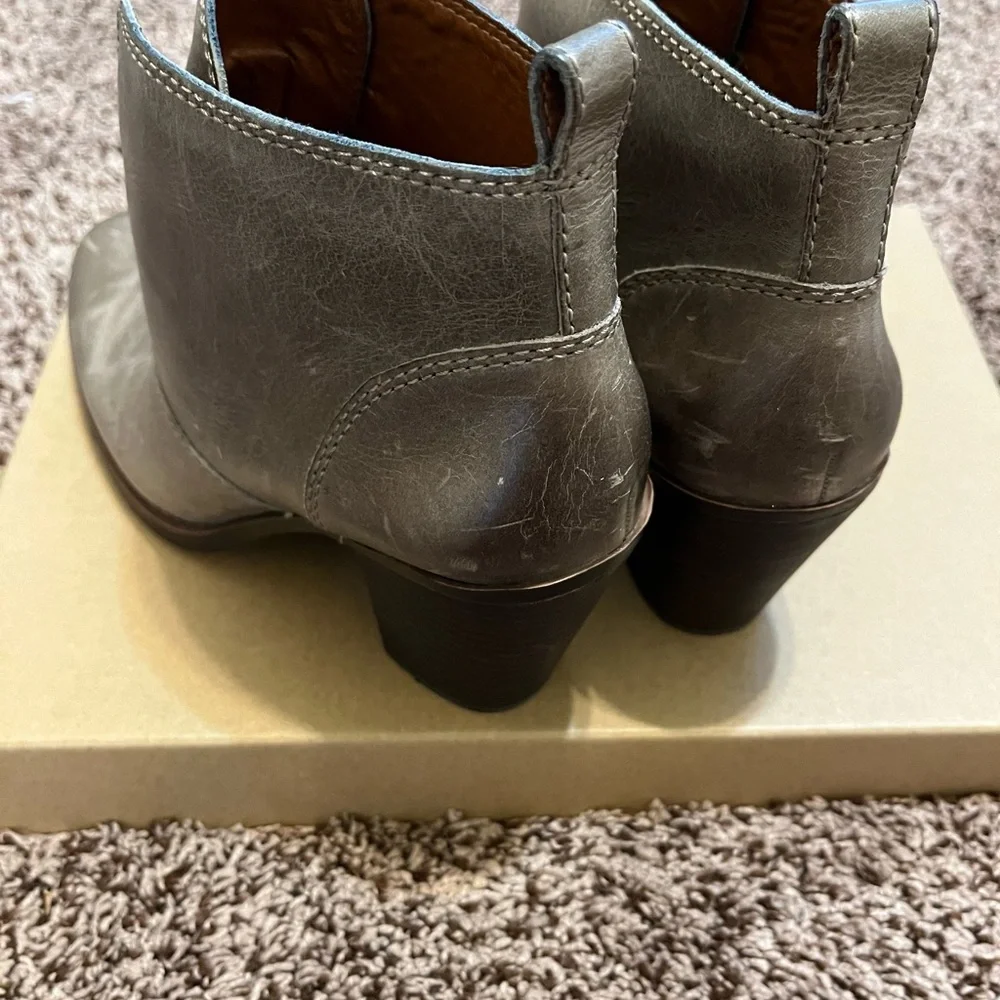 Lucky Brand Leather Taupe Ankle Boots, Size 7.5 - Picture 8 of 9